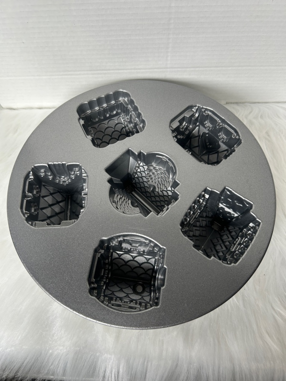 Nordic Ware Mini Cake or Muffin Pan - Cozy Cottages